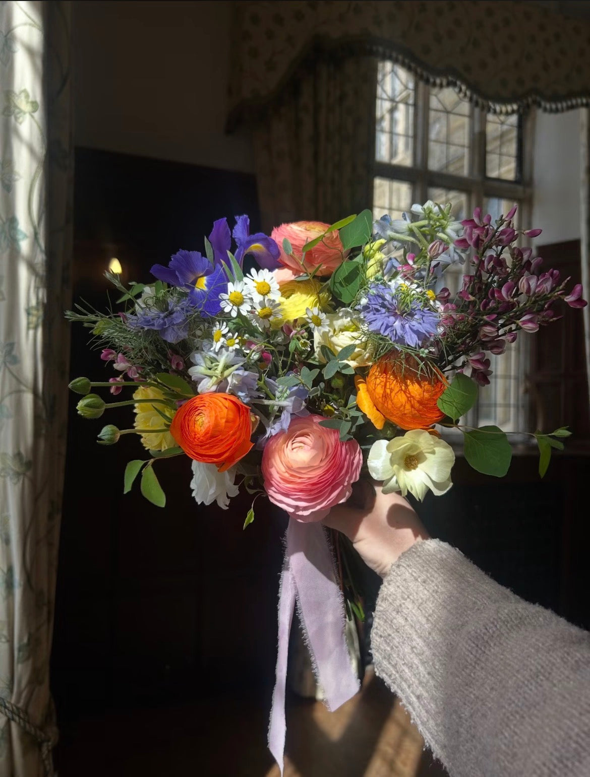 Seasonal Wedding Flowers: Why Choosing What’s in Season Makes All the Difference