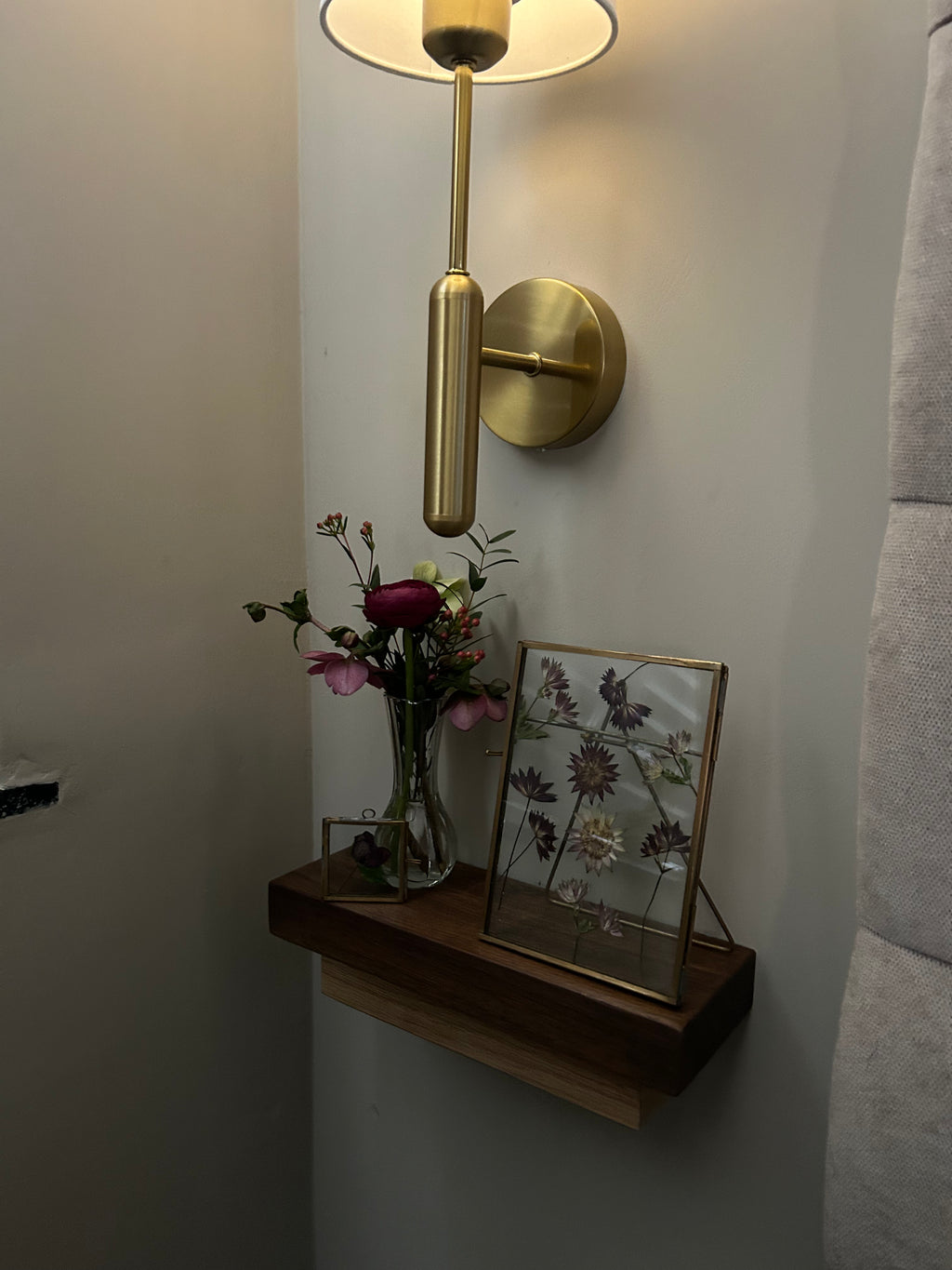 Pressed Flower Frame - Astrantia