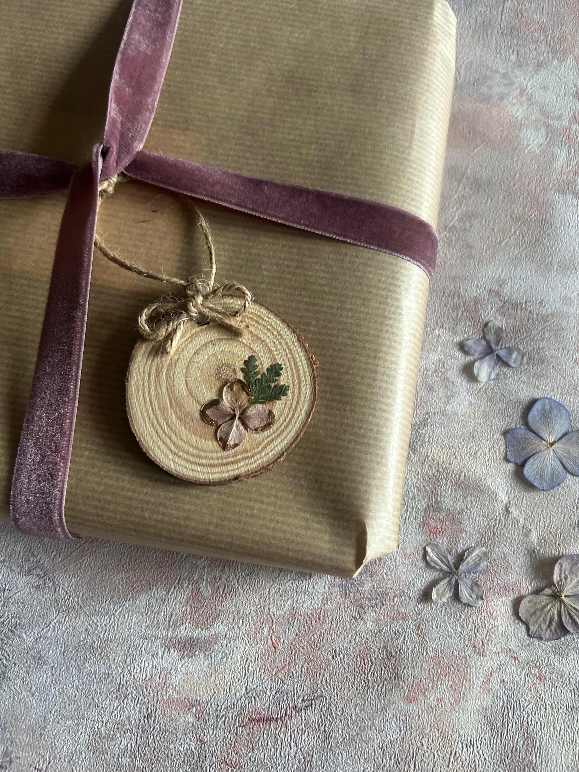 Pressed Flower Wooden Gift Tags