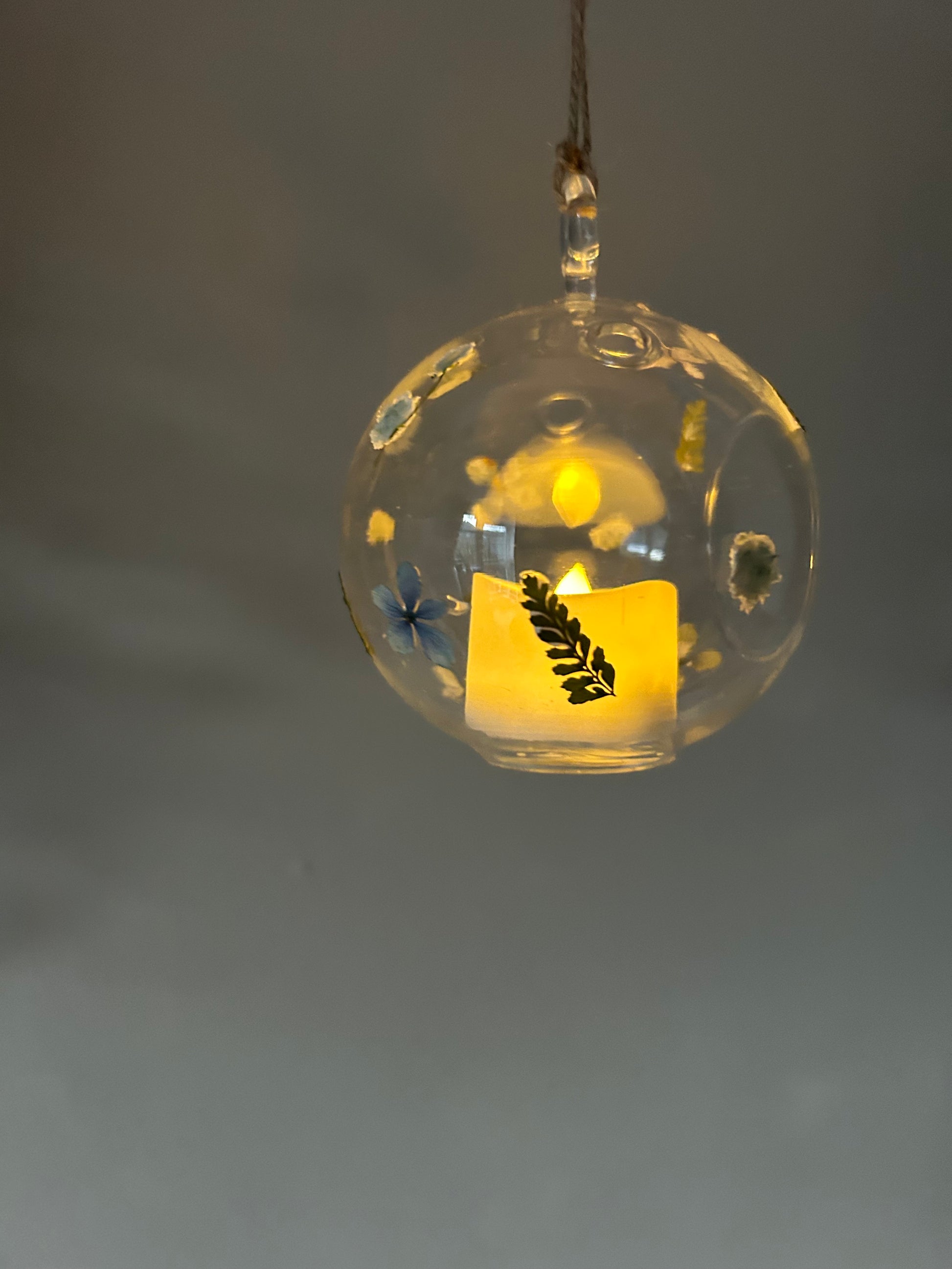 Pressed Flower Baubles